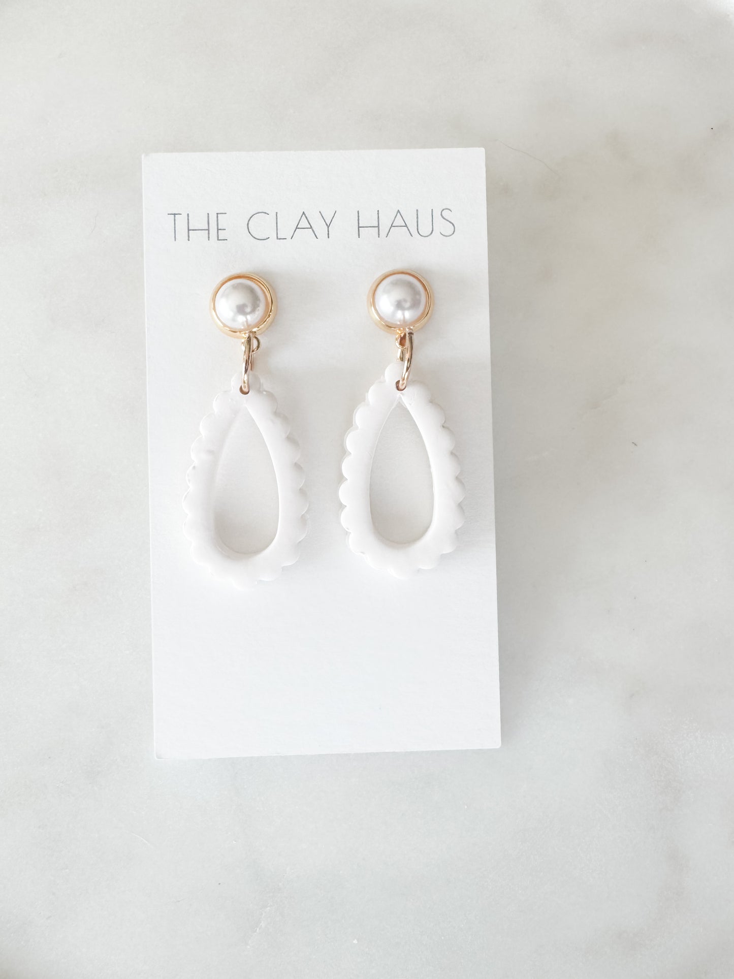 Scalloped Teardrop Pearl