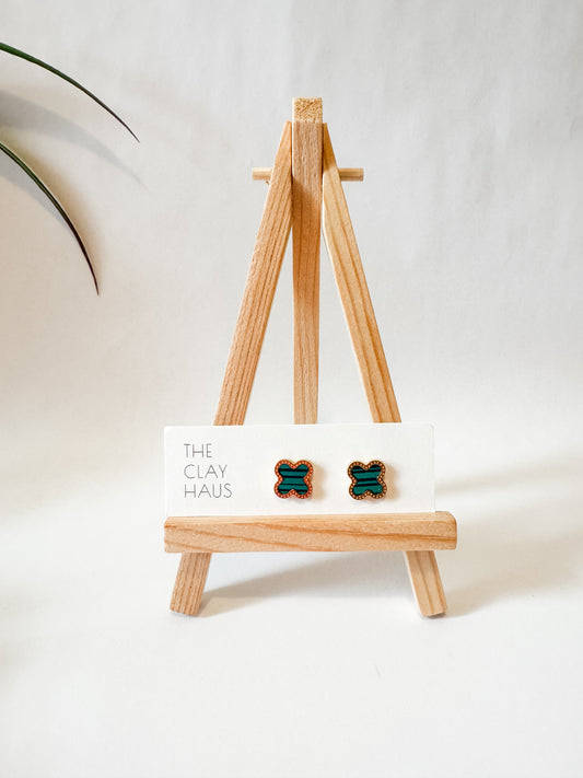 Quatrefoil Green Gold Stud