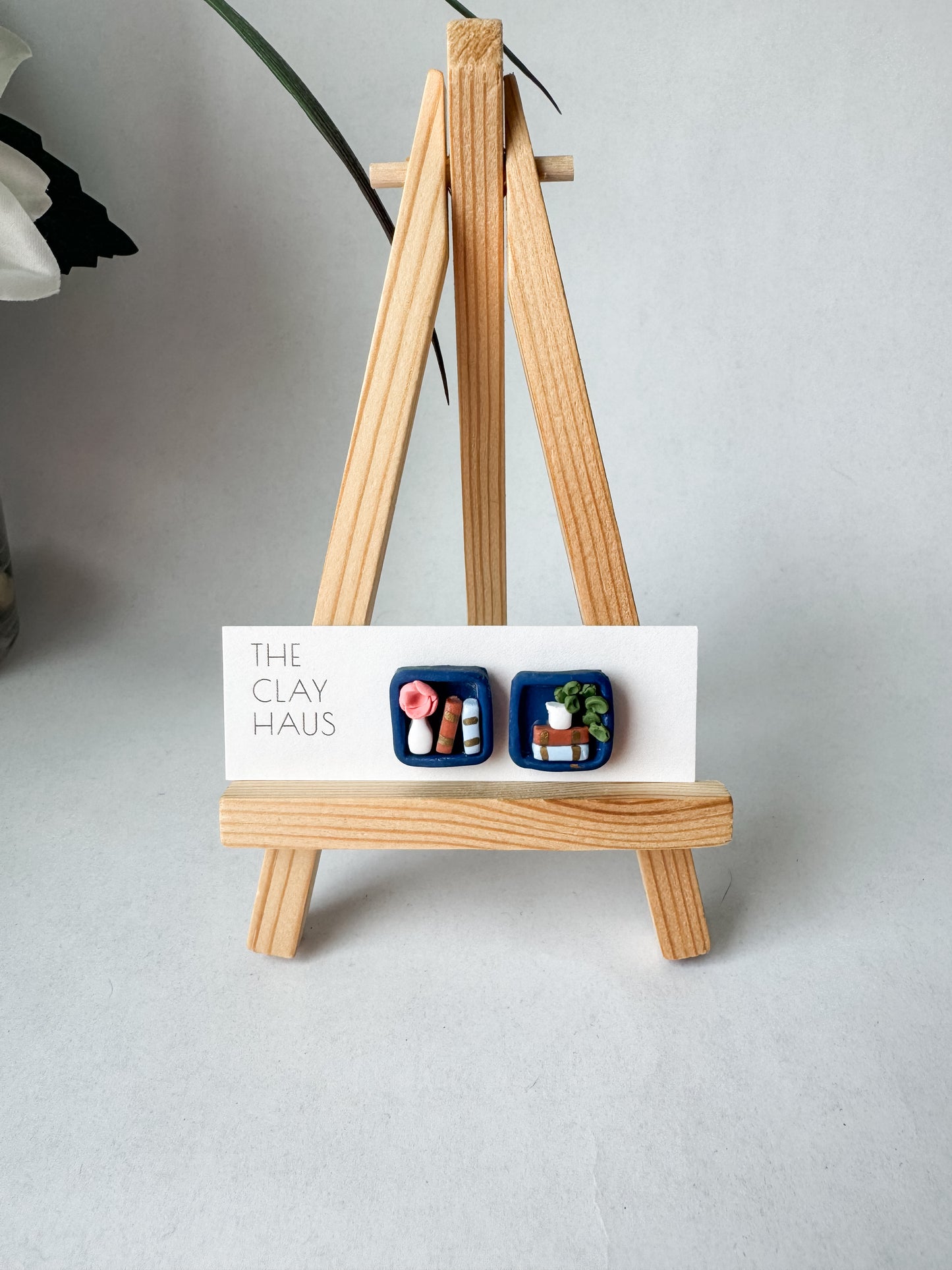 Large Square Bookshelf Studs - Navy