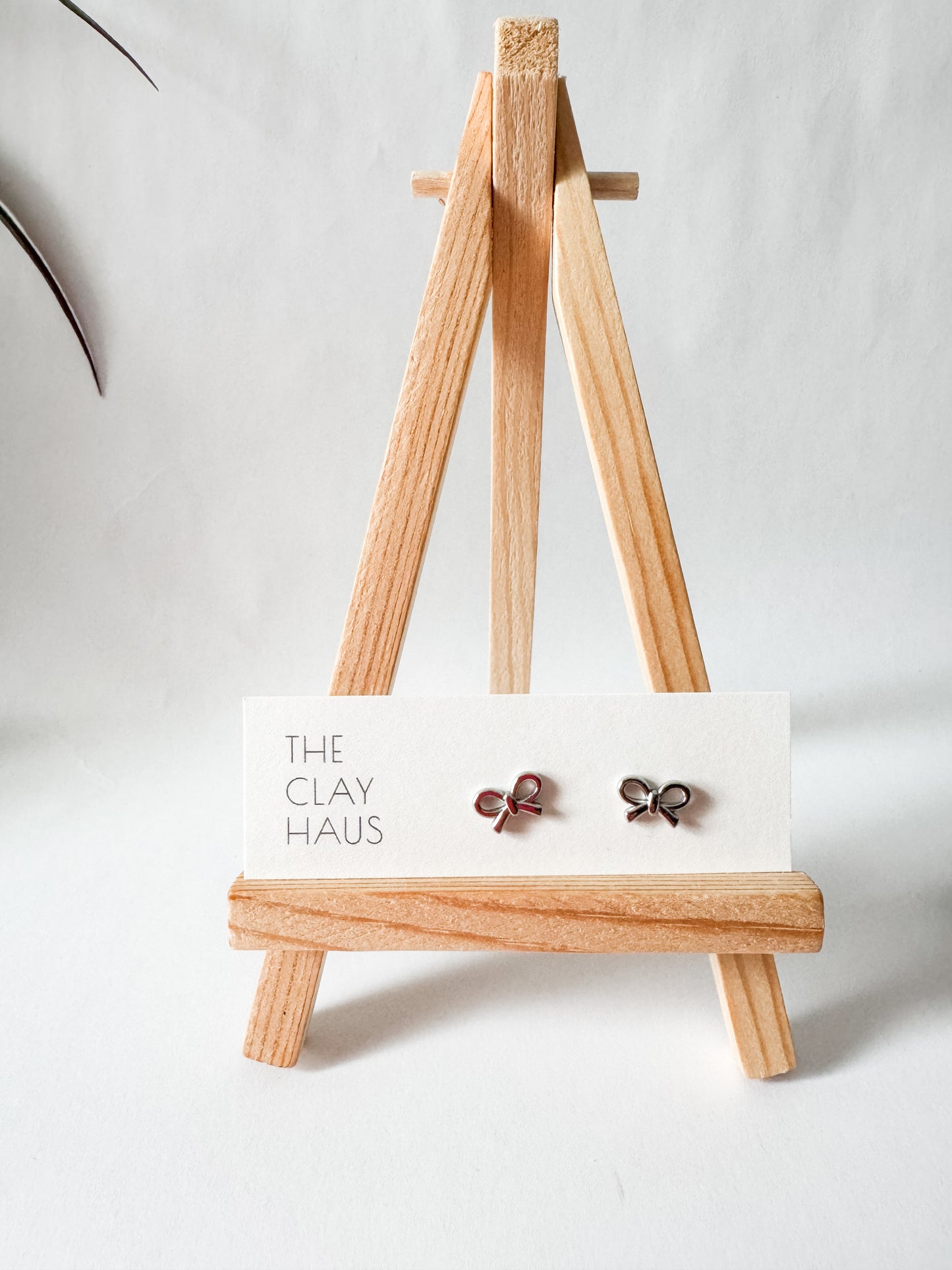 Mini Bow Stud